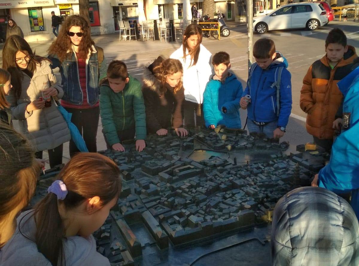 Šetnja starom gradskom jezgrom s Jantarom